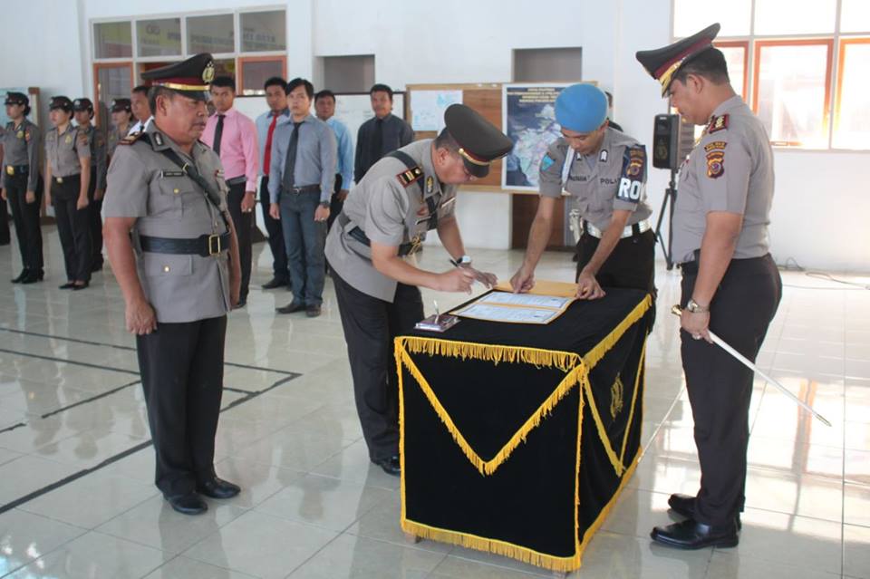 Podung Jabat Kasat Binmas, Hamadi Kapolsek Belang